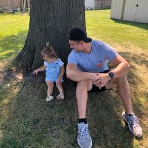 Meet your Posher, Devin